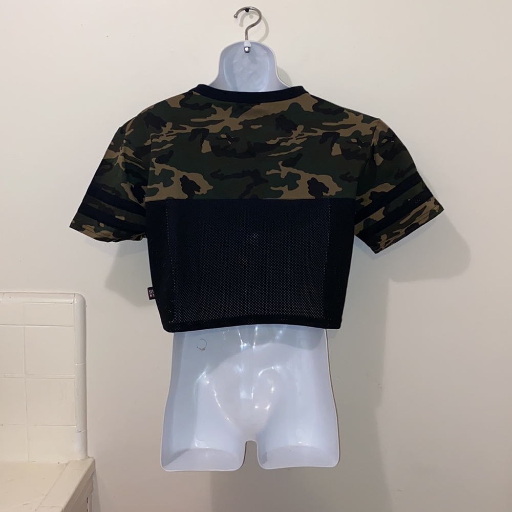 🖤BNWT Men’s Cell Block 13 Camo Mesh Crop Top🖤 - Picture 7 of 10